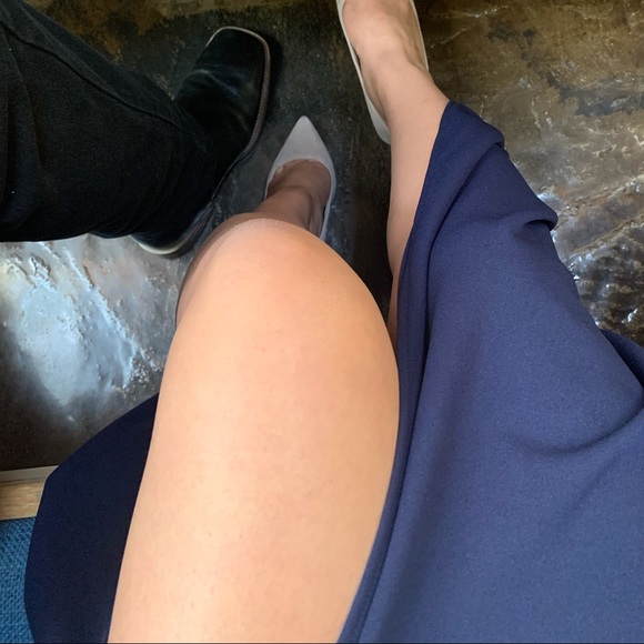 Formal dress - Picture 4 of 5